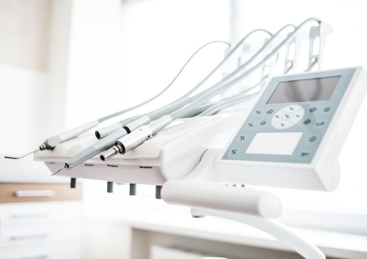 歯科医院内　治療器具